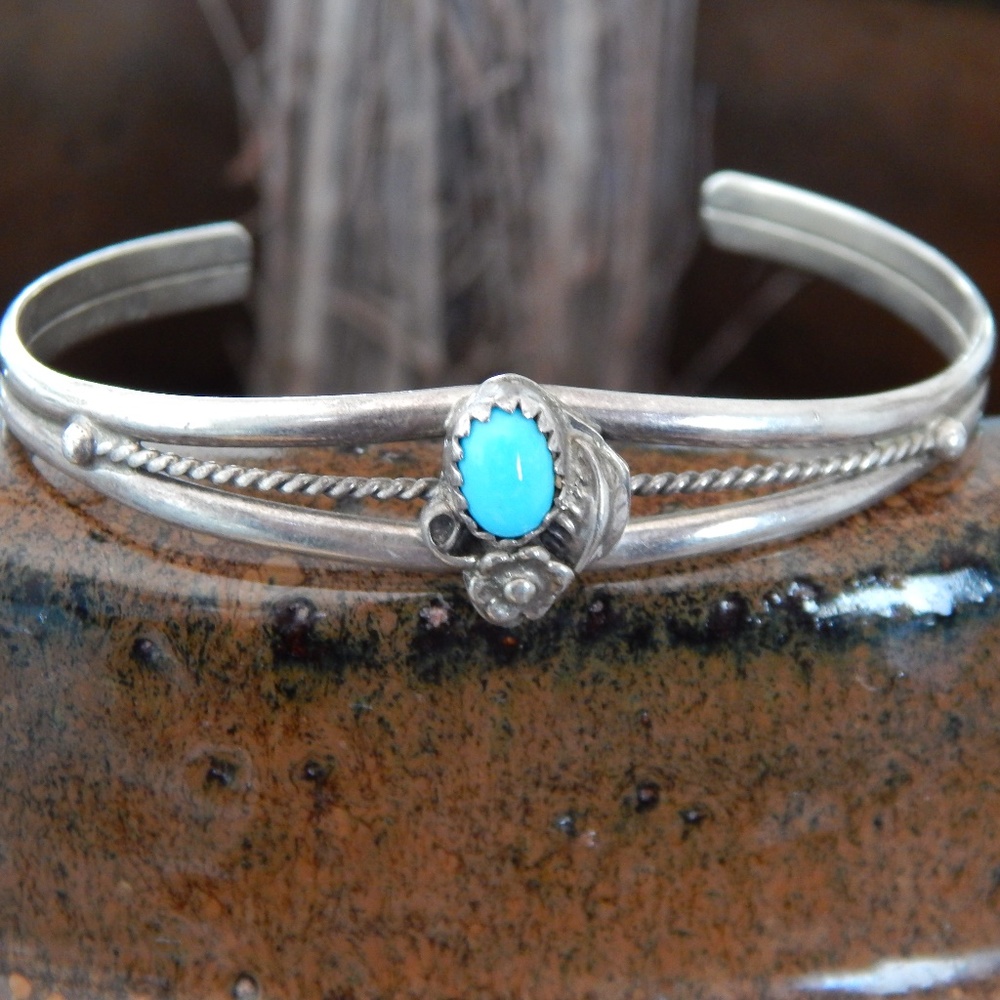 Vintage Navajo Cuff Bracelet - Turquoise (small)